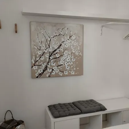 Apartment White Pearl