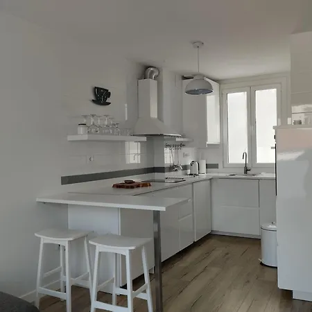 Apartment White Pearl *