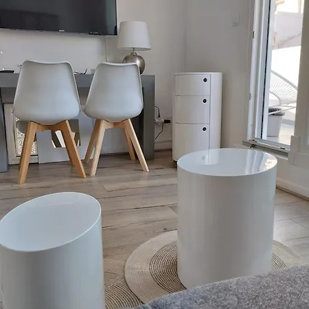 Apartment White Pearl